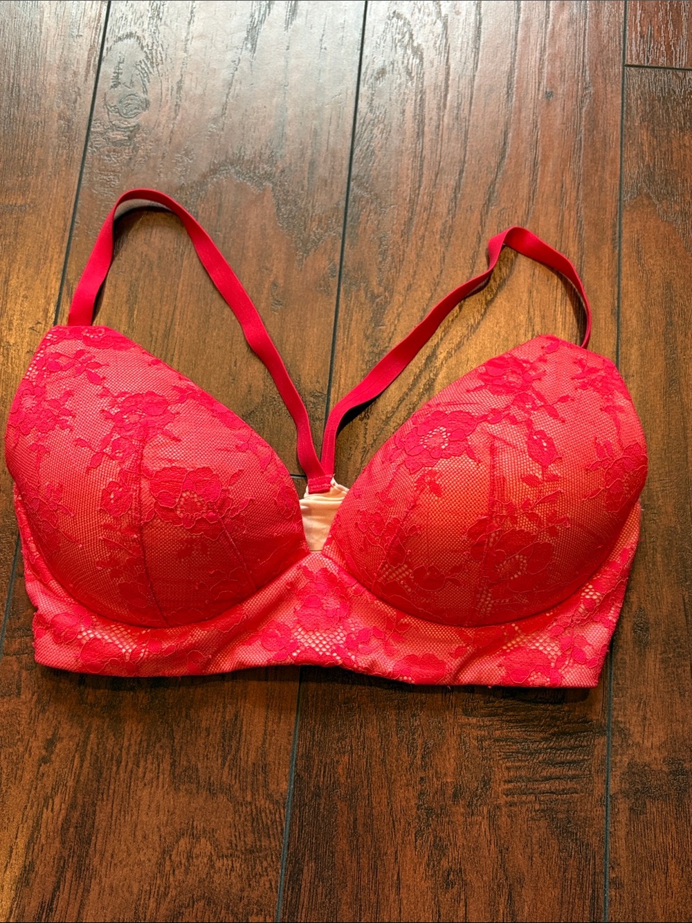 Victoria's Secret Body by Victoria Lightly Lined Plunge bra